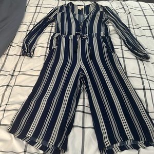 Blue/white jump suit